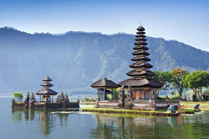 Bali Extravaganza! 10 Nights of Luxury – Private Pool Villas, Beachfront Bliss, and Jungle Retreats in Seminyak, Candidasa, and Ubud! £1699/PP