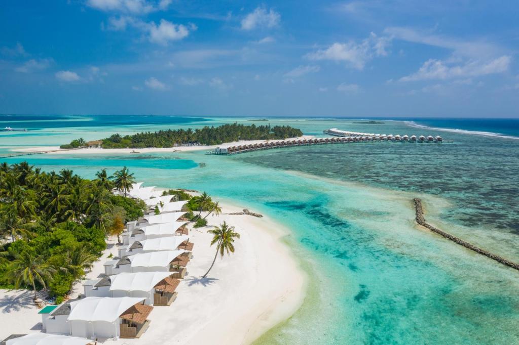 Romantic Retreat: 07 Nights in the Maldives with Exclusive Couples’ Activities at Cinnamon Hakuraa Huraa Water Bungalow with All Inclusive - Flight & Transfers Included £3899/Couple