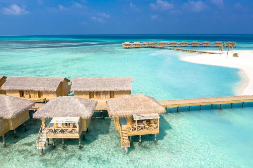 Luxury & exclusive adventure! 10 Nights at Atlantis, The Palm Dubai & Dolphin Villa at You & Me Maldives, All-Inclusive with Seaplane Transer for Only £2999pp