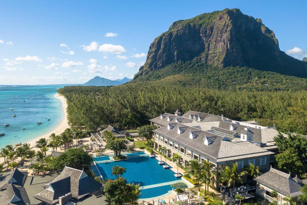 Summer's Exclusive Getaway! 06 Luxury Nights at JW Marriot Mauritius Resort with Half Board including Flights & Transfers in £1899 pp