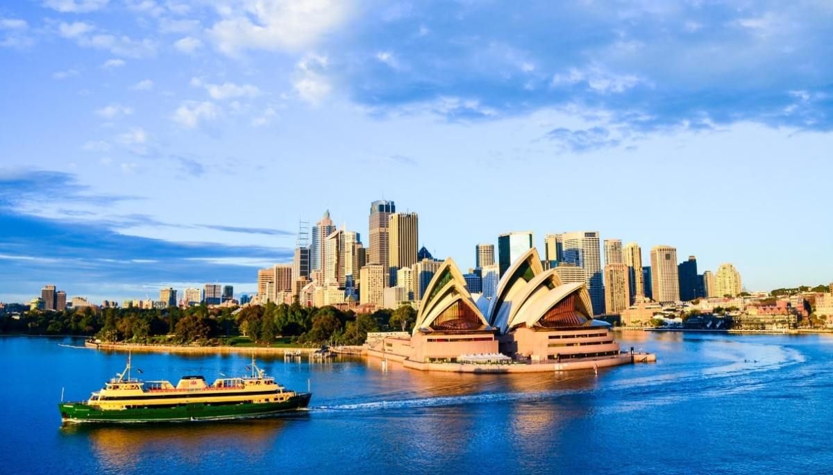 Your Ultimate Australian Adventure: 16 Nights in 5 Iconic Cities – From the Vibrant Streets of Sydney to the Tropical Wonders of Cairns, for Just £2699/-PP! 